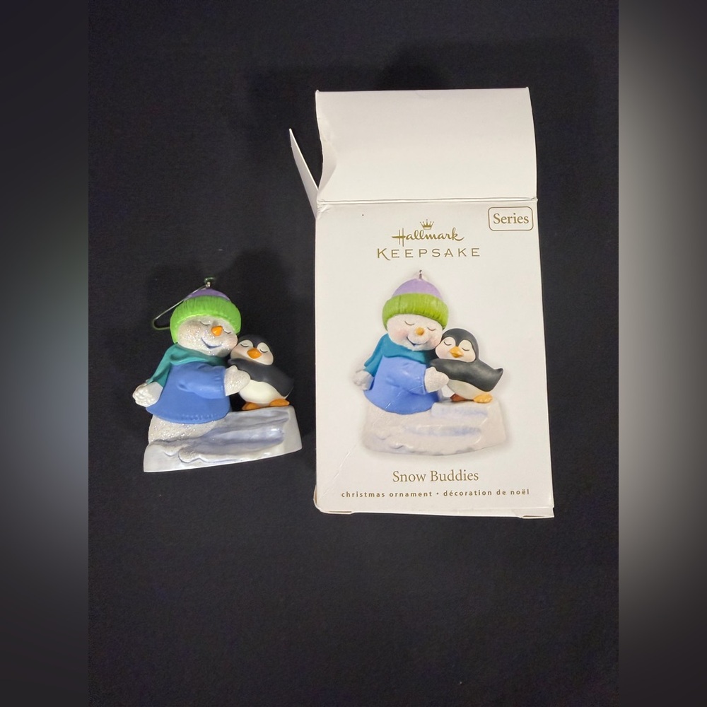 Hallmark 2010 Snow Buddies #13 Snowman with Penguin Keepsake Ornament
